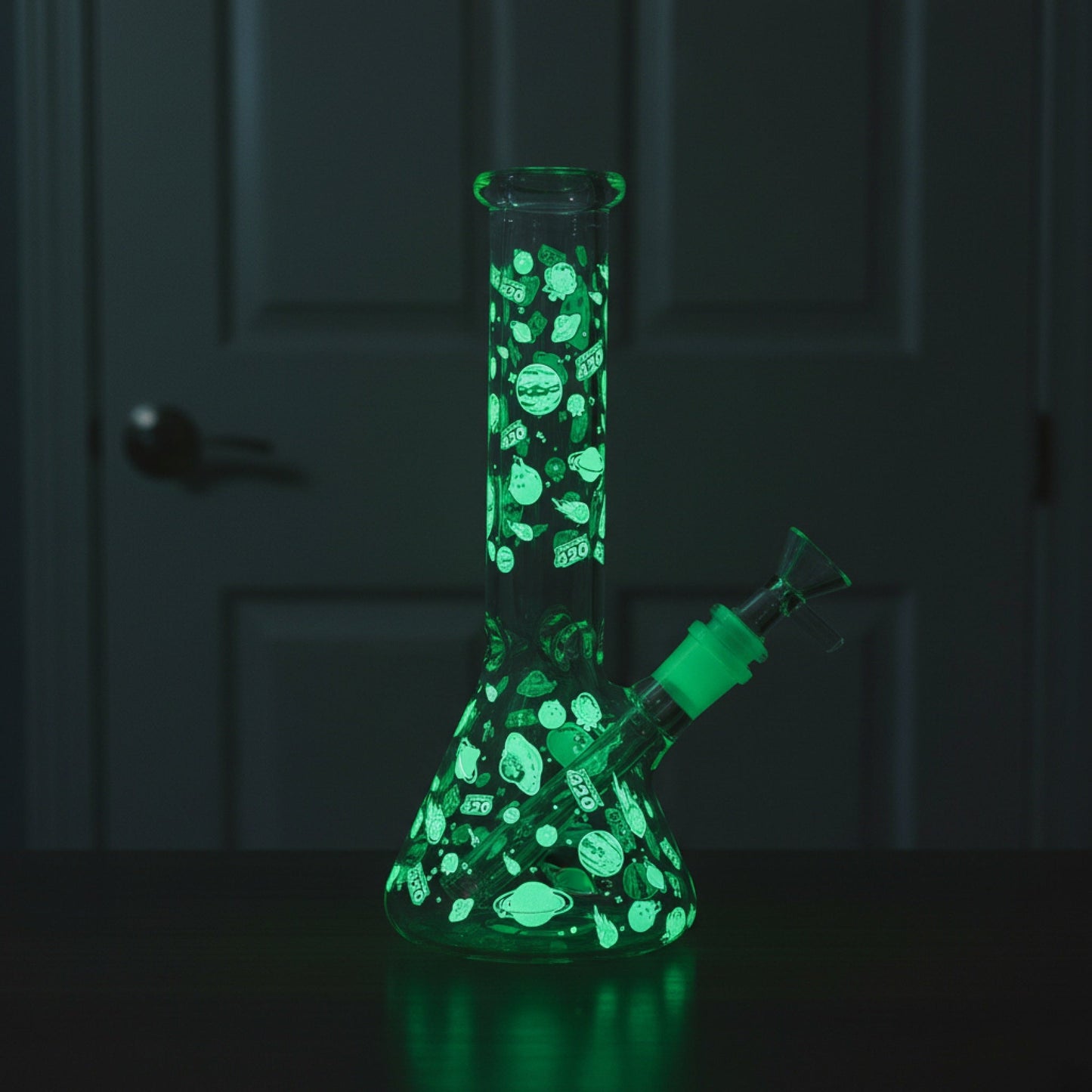 E420 Glow in the Dark Universe Bong - 10in