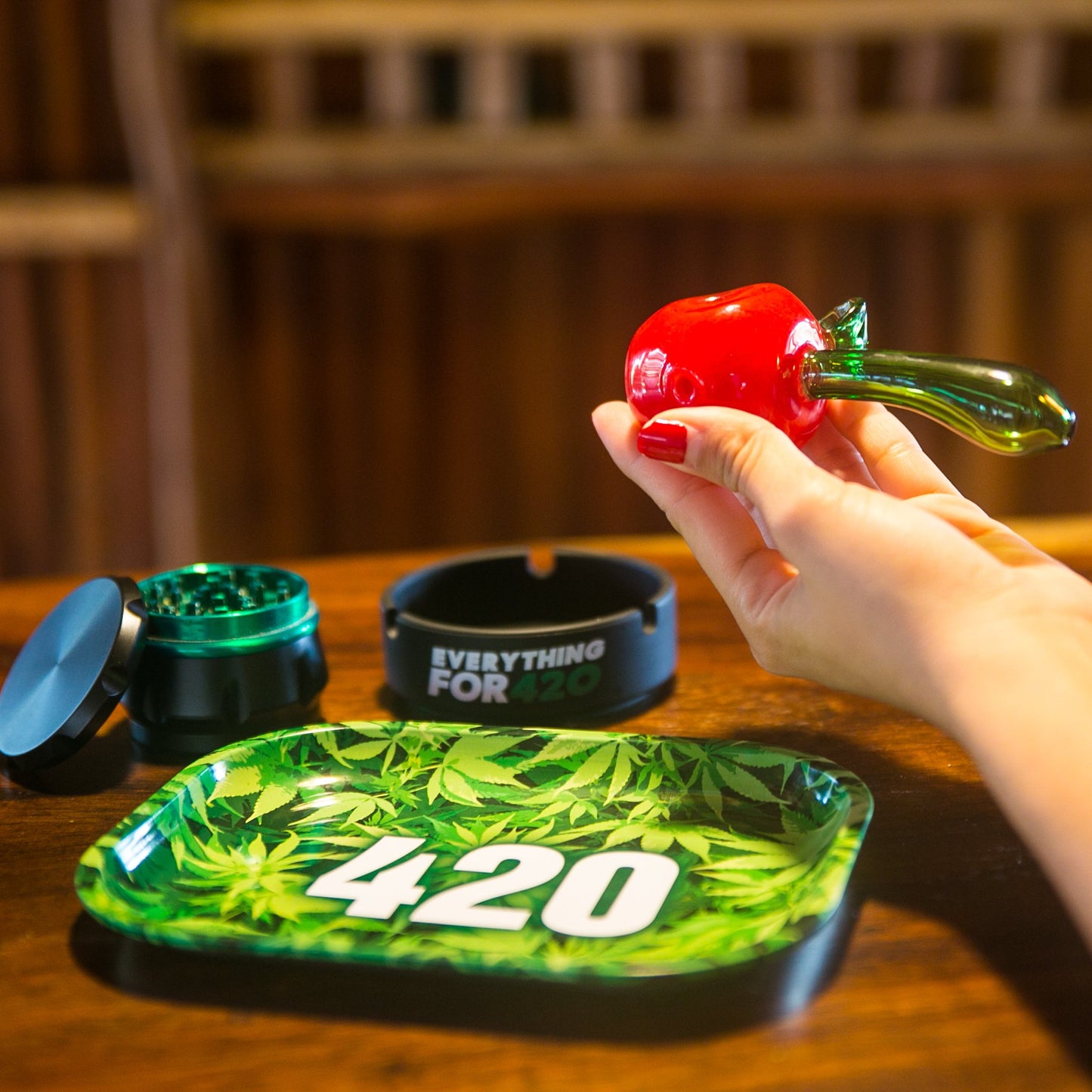 V Syndicate 420 Leafy Metal Rolling Tray