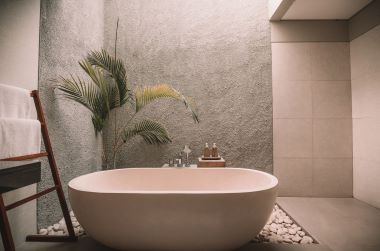 Minimal bath tub